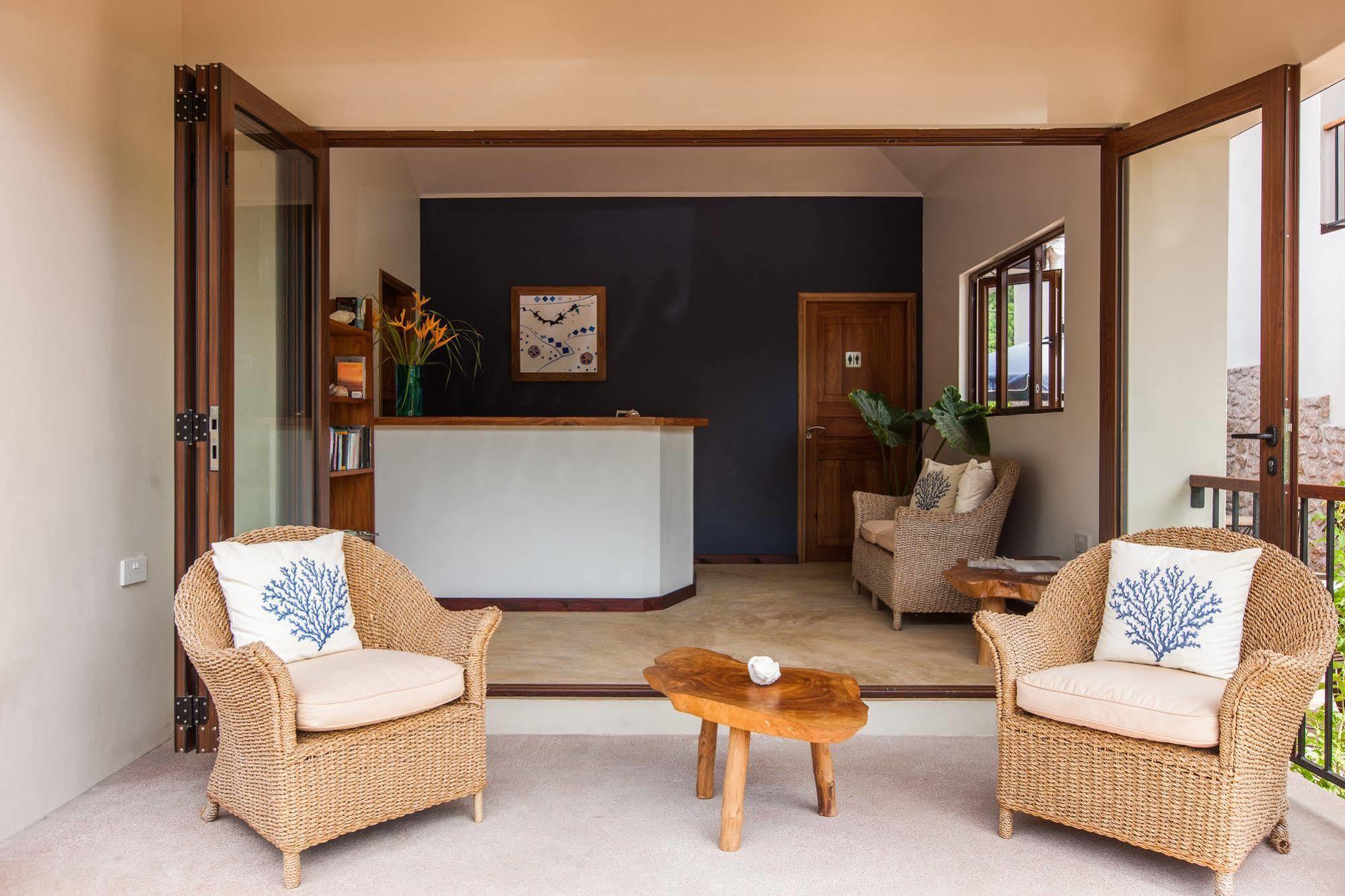 L'Hirondelle Guest House Анс-Вольбер-Вилаж Экстерьер фото