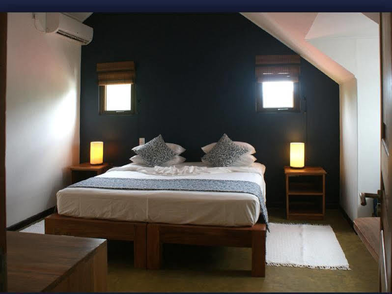 L'Hirondelle Guest House Анс-Вольбер-Вилаж Экстерьер фото